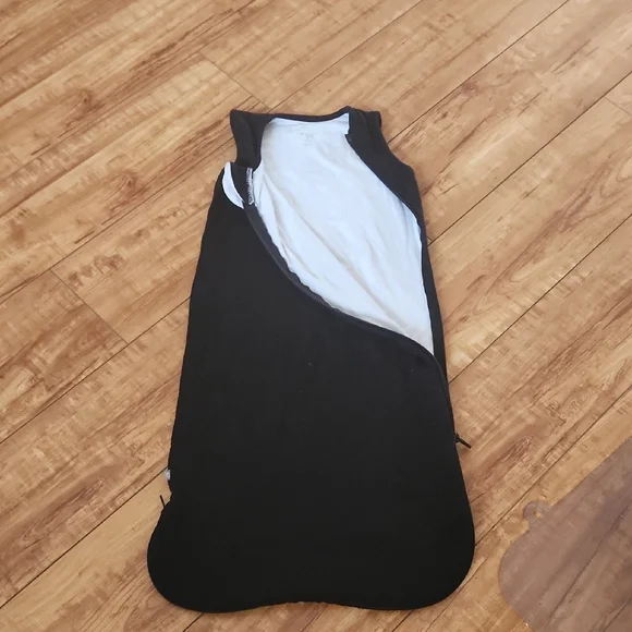 Kyte BABY Black Sleep Sack - Picture 5 of 5